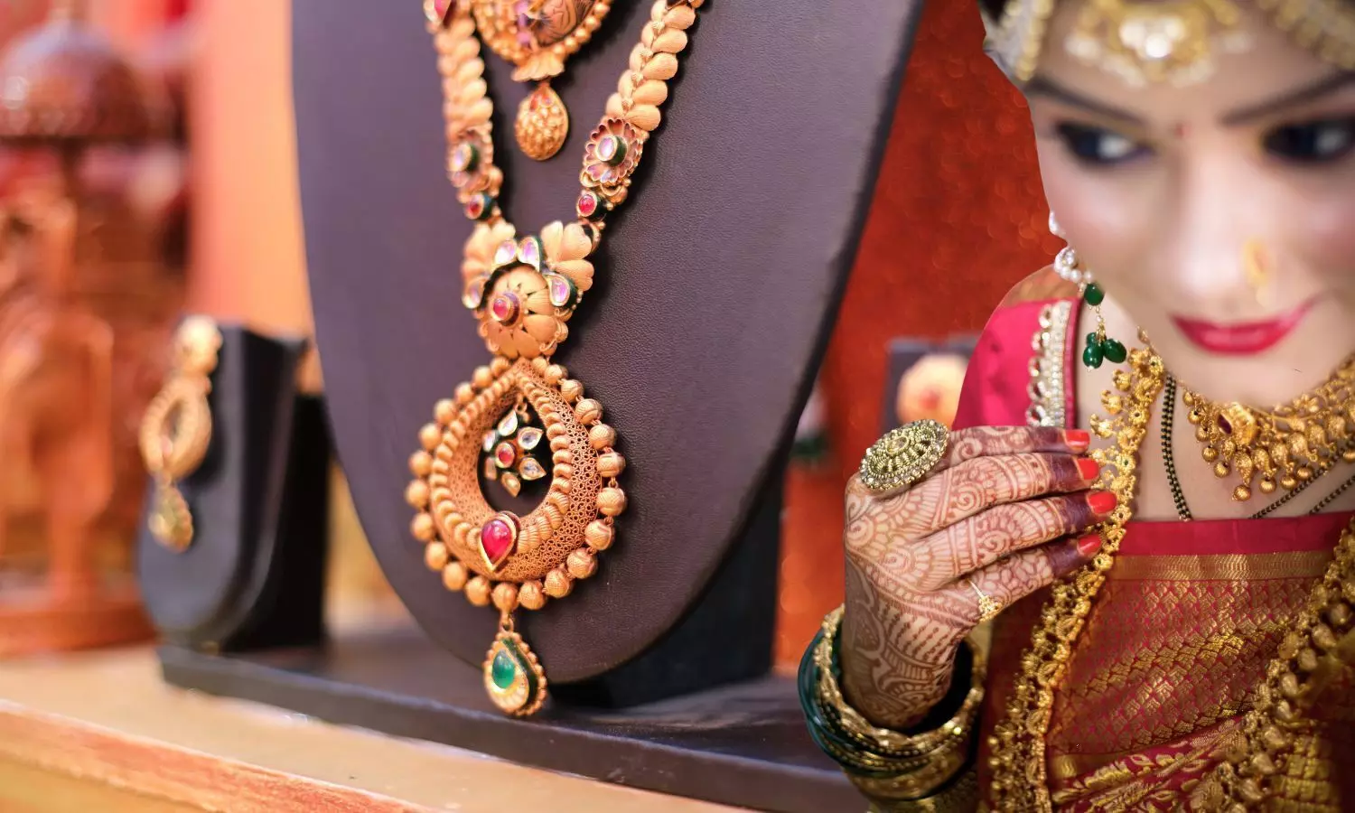 Gold Jewellery and Indian Bride