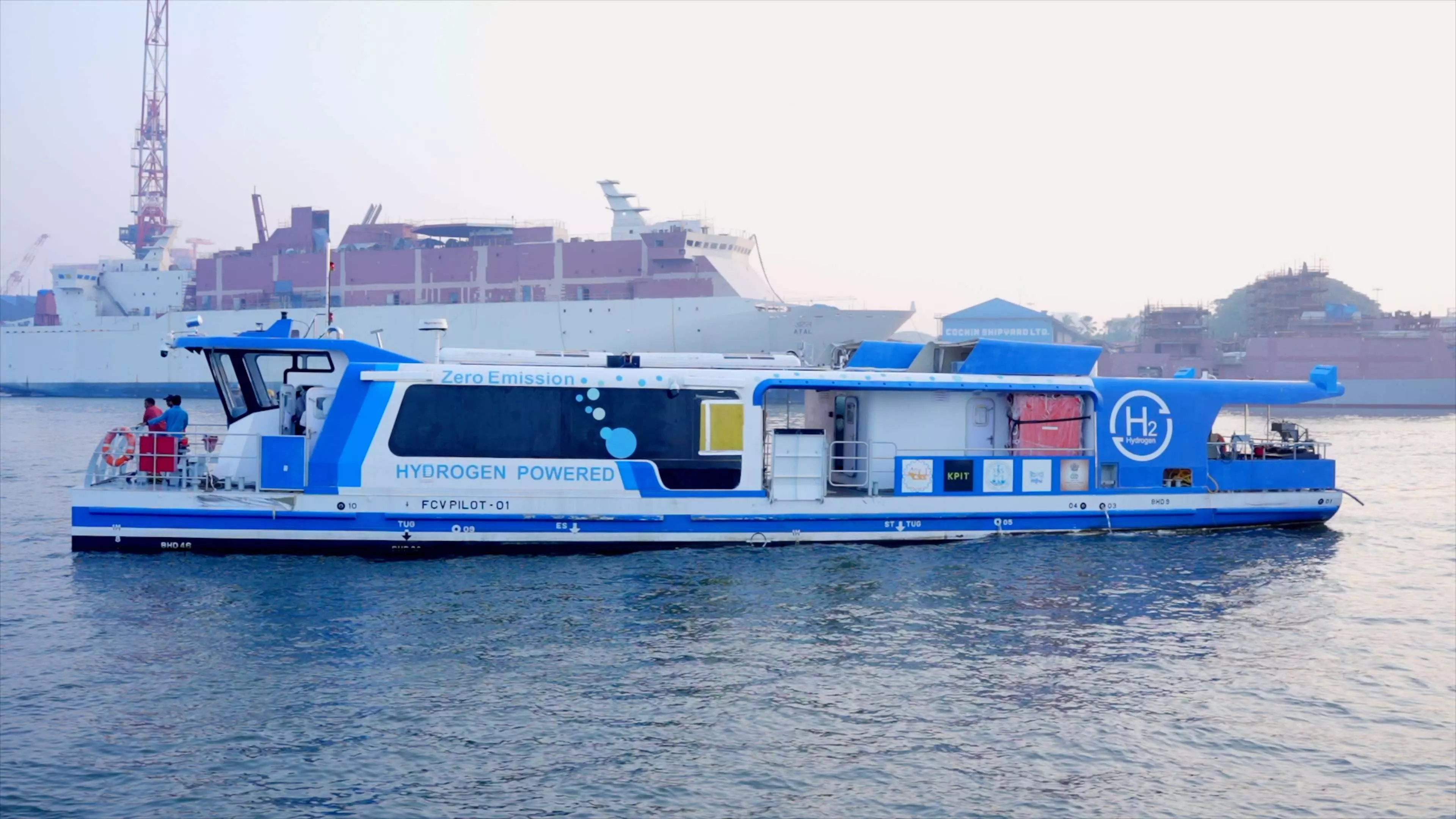 hydrogen-fueled boat