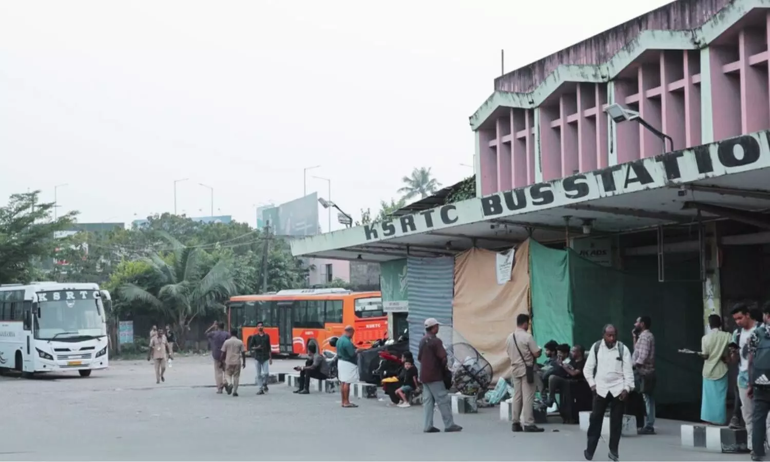 ksrtc ernakulam bus stand